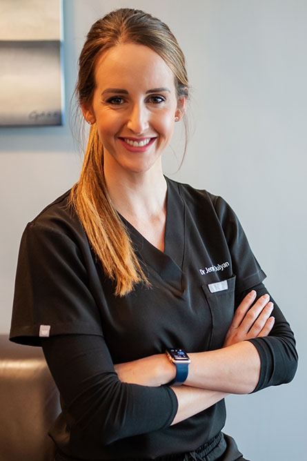 Prosthodontist | Dr Jennifer Julyan